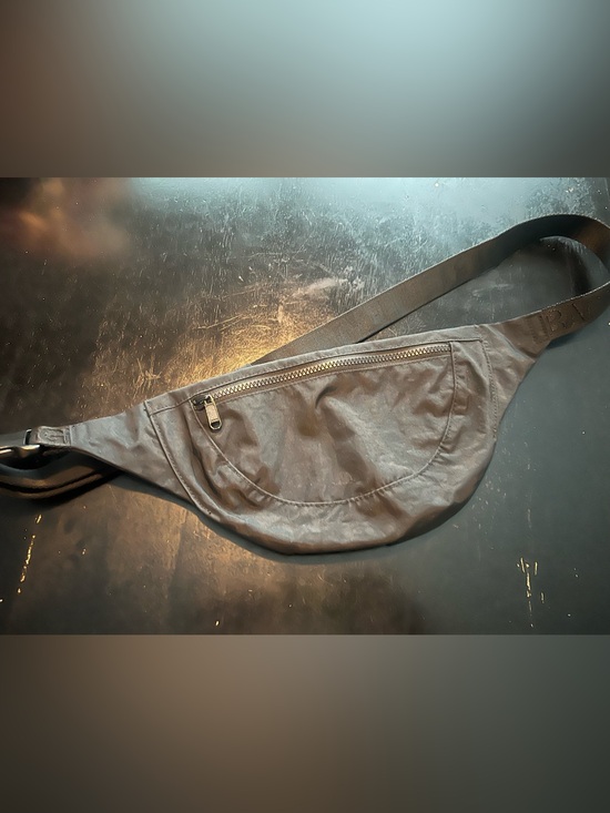BAGGU Handbags - Baggu Crescent Fanny Pack